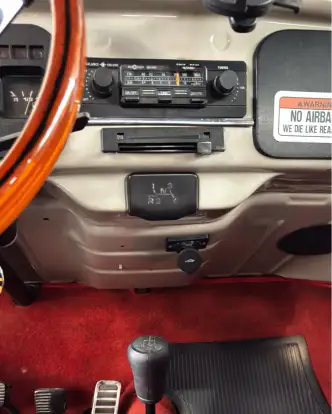 VOLKSWAGEN-FUSCA-1983