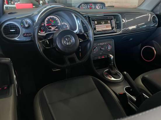 VOLKSWAGEN-FUSCA-2014