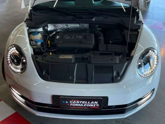 VOLKSWAGEN-FUSCA-2014