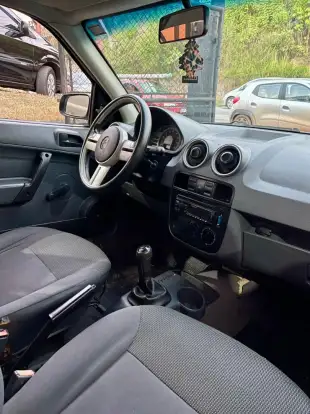 VOLKSWAGEN-GOL-2009