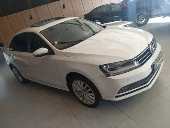VOLKSWAGEN JETTA 1.4 16V TSI COMFORTLINE GASOLINA 4P TIPTRONIC VOLKSWAGEN JETTA 1.4 16V TSI COMFORTLINE GASOLINA 4P TIPTRONIC