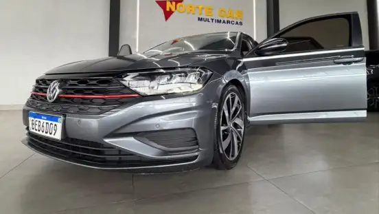 VOLKSWAGEN-JETTA-2018