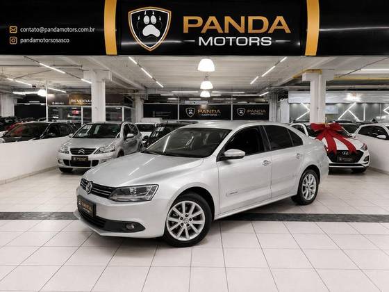 VOLKSWAGEN JETTA 2.0 COMFORTLINE FLEX 4P TIPTRONIC