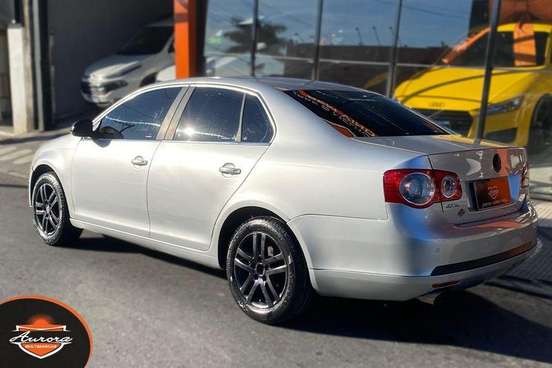 VOLKSWAGEN-JETTA-2007
