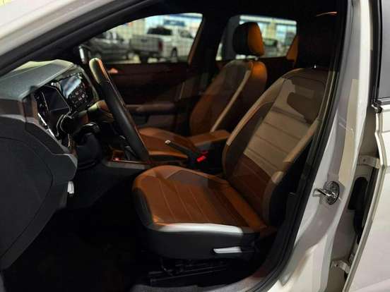 VOLKSWAGEN-NIVUS-1.0 200 TSI TOTAL FLEX HIGHLINE AUTOMÁTICO VOLKSWAGEN-NIVUS-2024