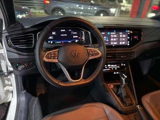 VOLKSWAGEN-NIVUS-1.0 200 TSI TOTAL FLEX HIGHLINE AUTOMÁTICO VOLKSWAGEN-NIVUS-2024