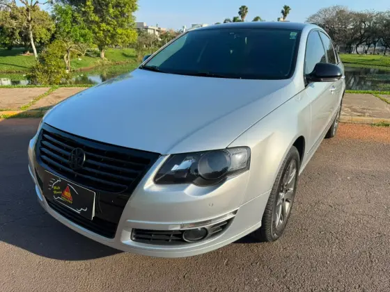 VOLKSWAGEN PASSAT 2.0 FSI COMFORTLINE 16V TURBO GASOLINA 4P TIPTRONIC VOLKSWAGEN PASSAT 2.0 FSI COMFORTLINE 16V TURBO GASOLINA 4P TIPTRONIC