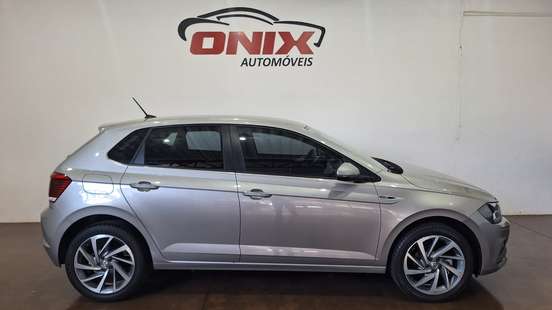 VOLKSWAGEN-POLO-2020