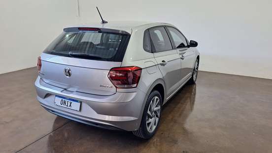 VOLKSWAGEN-POLO-2020