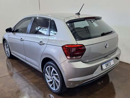 VOLKSWAGEN-POLO-1.0 200 TSI HIGHLINE AUTOMÁTICO VOLKSWAGEN-POLO-2020