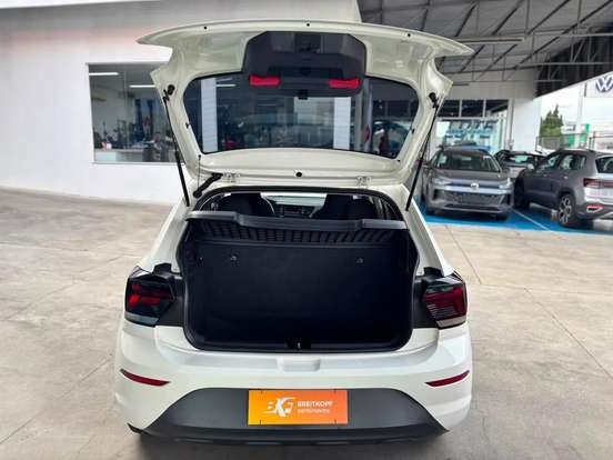 VOLKSWAGEN-POLO-2024