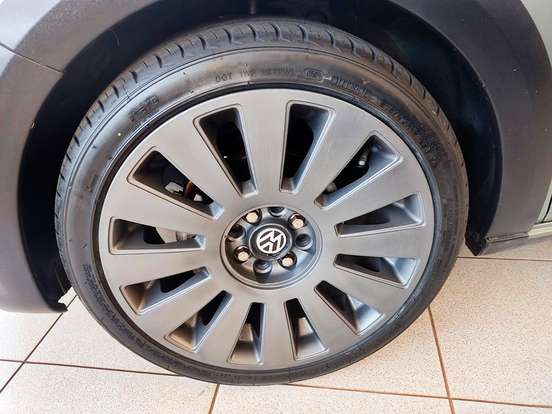VOLKSWAGEN-SAVEIRO-2010