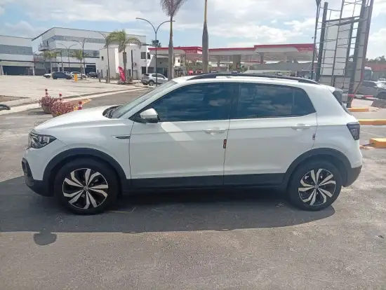 VOLKSWAGEN-T-CROSS-2020
