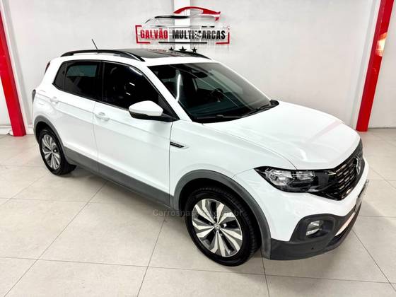 VOLKSWAGEN T-CROSS 1.0 200 TSI TOTAL FLEX COMFORTLINE AUTOMÁTICO