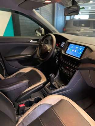 VOLKSWAGEN-T-CROSS-2021