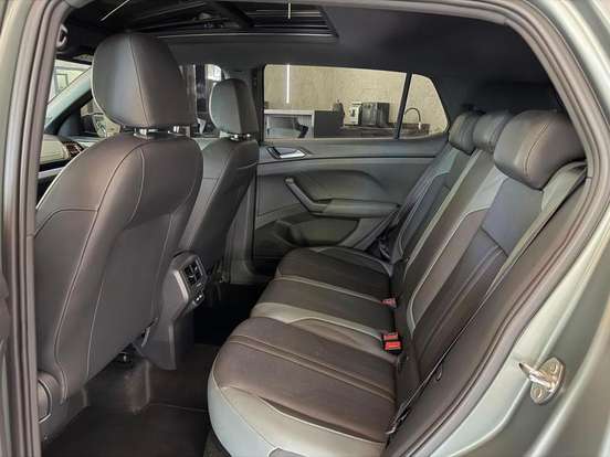 VOLKSWAGEN-T-CROSS-2025