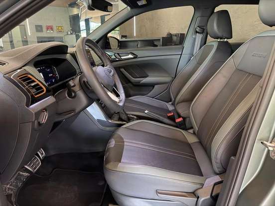 VOLKSWAGEN-T-CROSS-2025