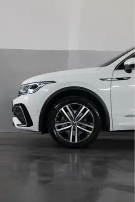 VOLKSWAGEN-TIGUAN-2.0 300 TSI GASOLINA ALLSPACE R-LINE AUTOMÁTICO VOLKSWAGEN-TIGUAN-2024