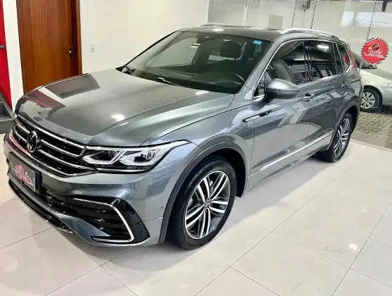 VOLKSWAGEN TIGUAN 2.0 300 TSI GASOLINA ALLSPACE R-LINE AUTOMÁTICO