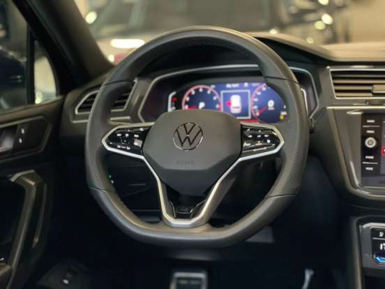 VOLKSWAGEN-TIGUAN-2024