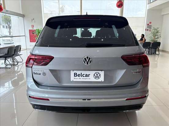 VOLKSWAGEN-TIGUAN-2020