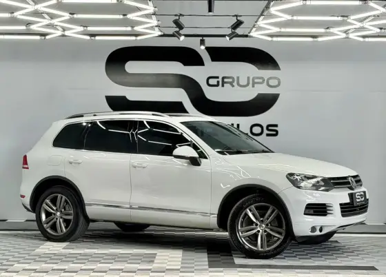 VOLKSWAGEN TOUAREG 4.2 R LINE V8 32V GASOLINA 4P TIPTRONIC VOLKSWAGEN TOUAREG 4.2 R LINE V8 32V GASOLINA 4P TIPTRONIC