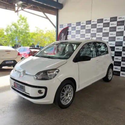 VOLKSWAGEN-UP-2015