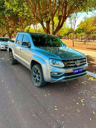 VOLKSWAGEN-AMAROK-2021