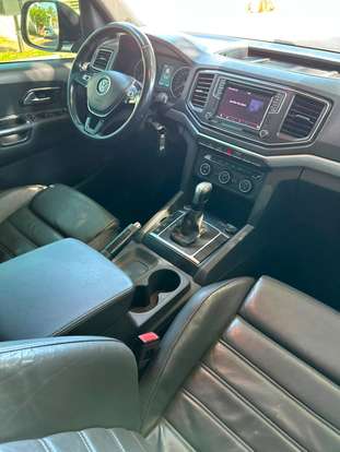 VOLKSWAGEN-AMAROK-2021