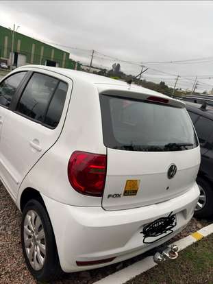 VOLKSWAGEN-FOX-2012