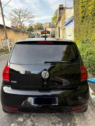 VOLKSWAGEN-FOX-2012