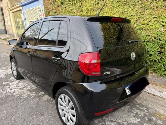 VOLKSWAGEN-FOX-1.0 MI BLACKFOX 8V FLEX 4P MANUAL VOLKSWAGEN-FOX-2012