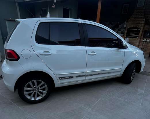 VOLKSWAGEN-FOX-2020