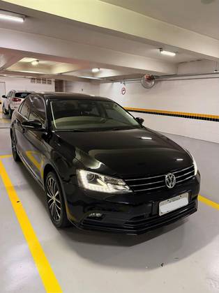 VOLKSWAGEN JETTA 2.0 TSI HIGHLINE 211CV GASOLINA 4P TIPTRONIC