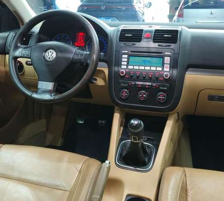 VOLKSWAGEN-JETTA-2.5 I VARIANT 20V 170CV GASOLINA 4P TIPTRONIC VOLKSWAGEN-JETTA-2008