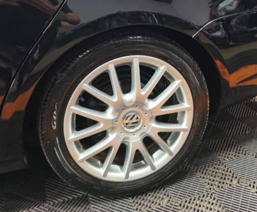 VOLKSWAGEN-JETTA-2008