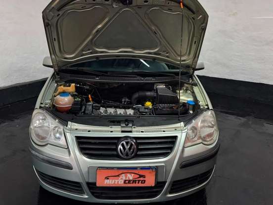 VOLKSWAGEN-POLO SEDAN-1.6 MI 8V FLEX 4P MANUAL VOLKSWAGEN-POLO SEDAN-2009