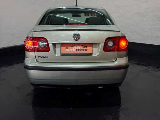 VOLKSWAGEN-POLO SEDAN-1.6 MI 8V FLEX 4P MANUAL VOLKSWAGEN-POLO SEDAN-2009