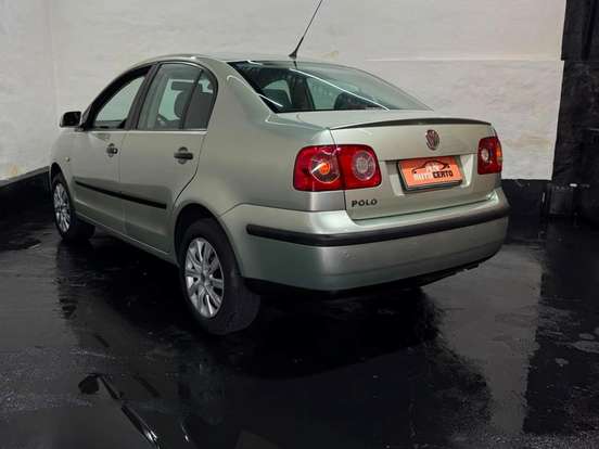 VOLKSWAGEN-POLO SEDAN-1.6 MI 8V FLEX 4P MANUAL VOLKSWAGEN-POLO SEDAN-2009