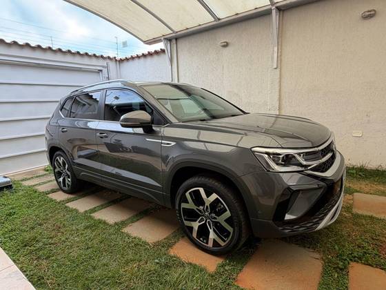 VOLKSWAGEN TAOS 1.4 250 TSI TOTAL FLEX HIGHLINE AUTOMÁTICO