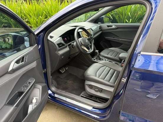 VOLKSWAGEN-TAOS-2023