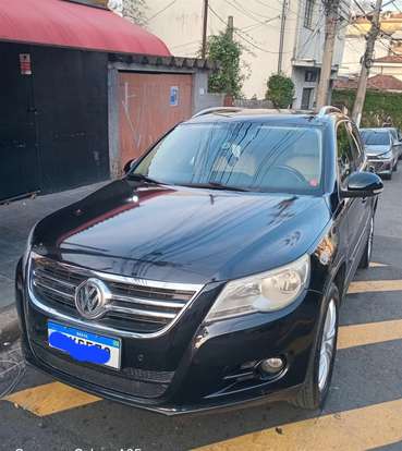 VOLKSWAGEN-TIGUAN-2010