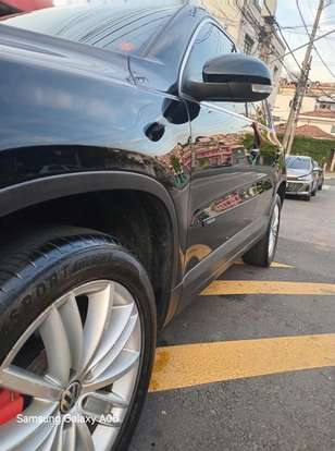 VOLKSWAGEN-TIGUAN-2010