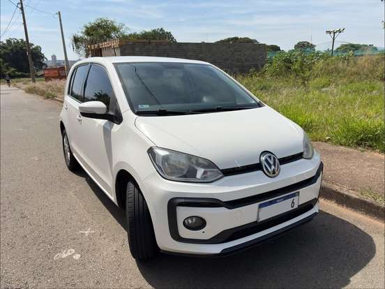 VOLKSWAGEN-UP-2017