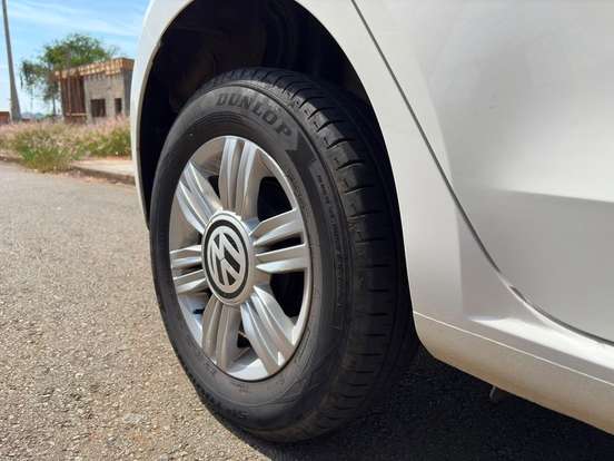 VOLKSWAGEN-UP-2017