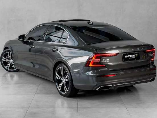 VOLVO-S60-2019