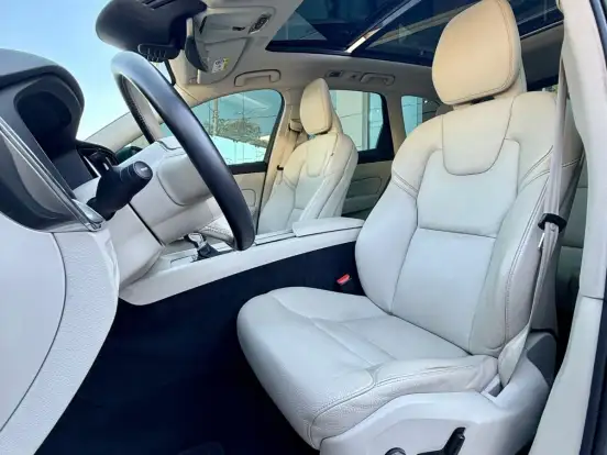 VOLVO-XC60-2.0 T5 GASOLINA MOMENTUM AWD GEARTRONIC VOLVO-XC60-2020