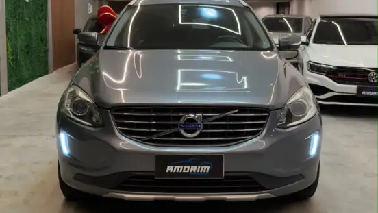 VOLVO-XC60-2016