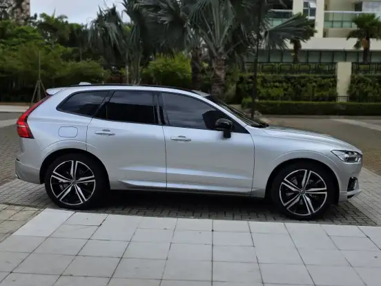 VOLVO-XC60-2.0 T8 HYBRID R-DESIGN AWD GEARTRONIC VOLVO-XC60-2019
