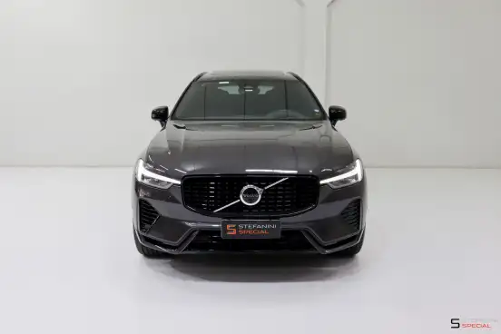 VOLVO-XC60-2022